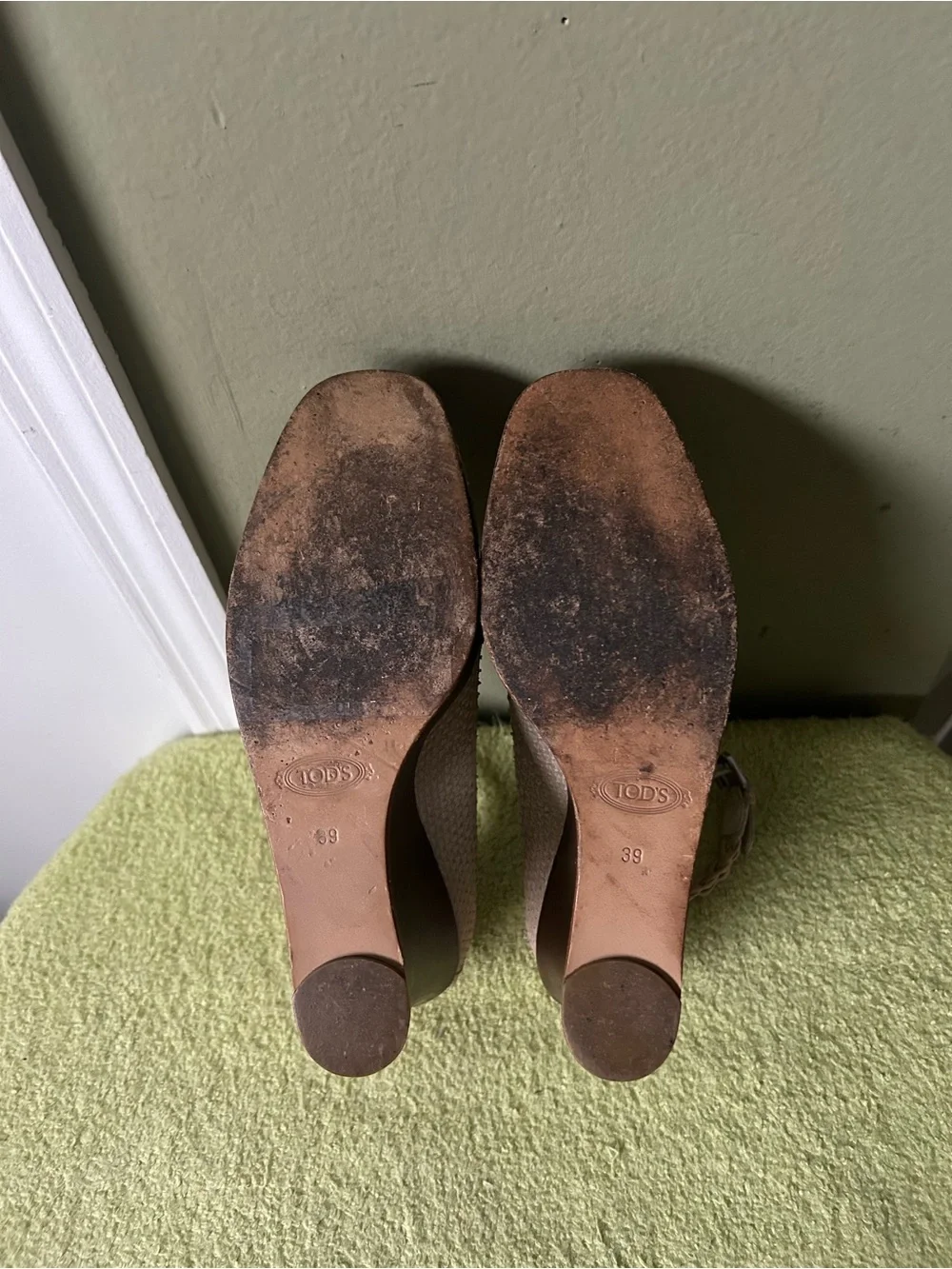 Tod's Beige Snake Skin Leather Mary Jane Wedge Pumps Sz 39